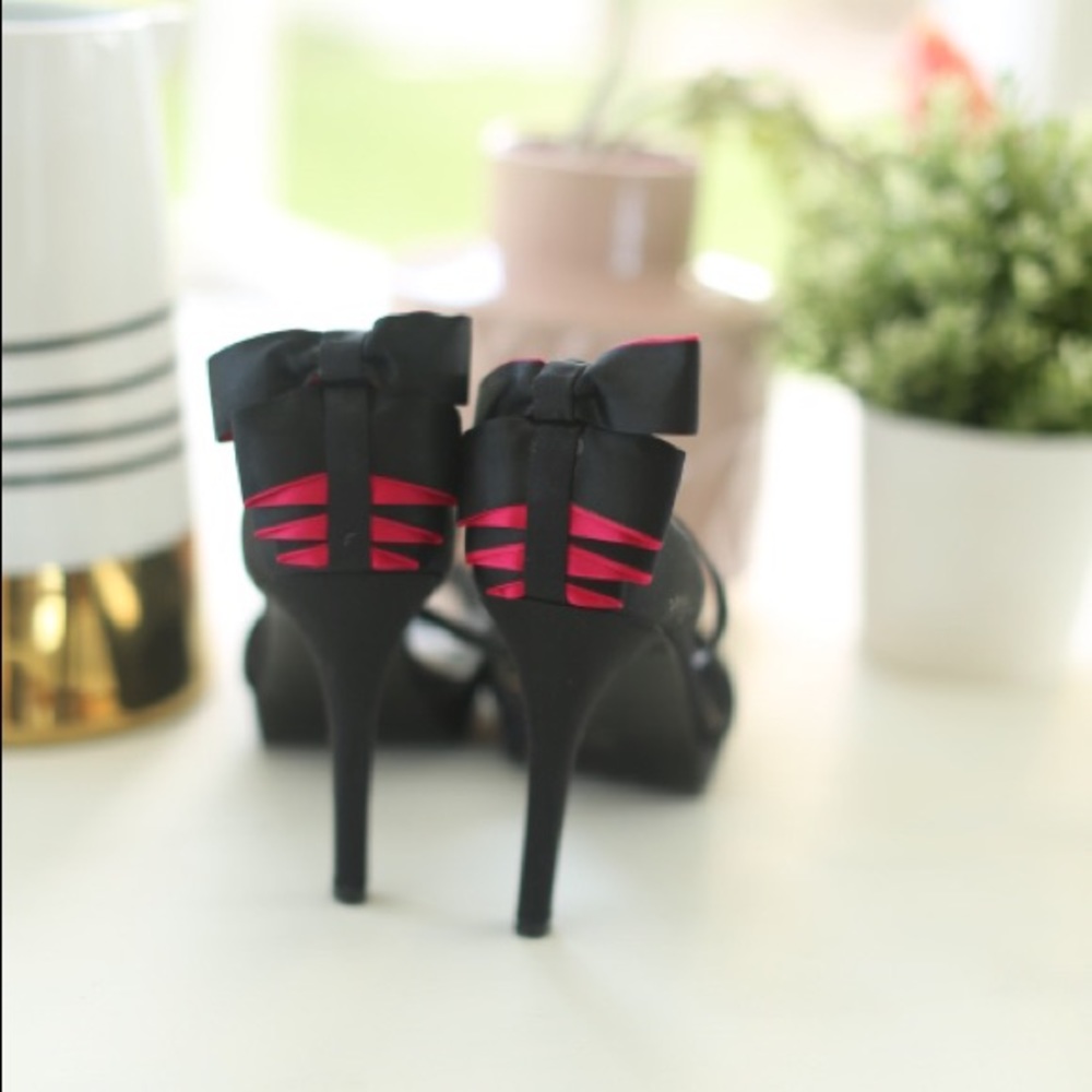 Sexy peep toe heels
